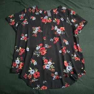 Chelsea & Theodore XXL Black Floral Blouse